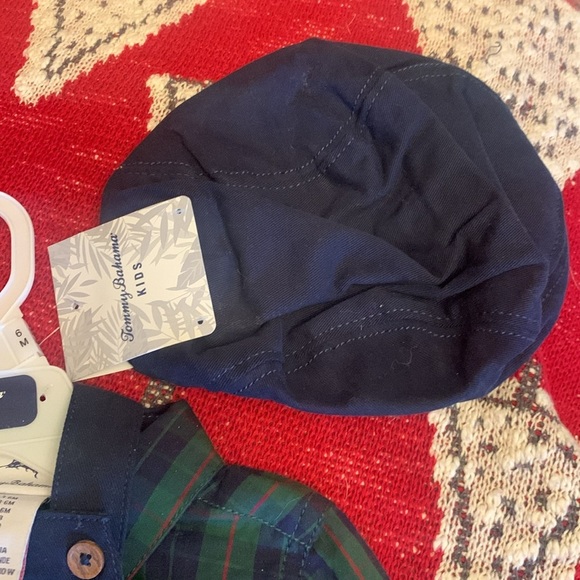 Tommy Bahama Boys Christmas Flannel Overalls Set & Newsboy Cap Hat NEW - Picture 2 of 5